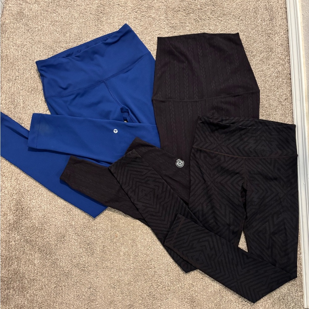 Stylish Black and Blue Leggings
